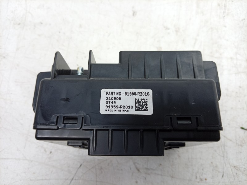 Recambio de caja reles / fusibles para kia sportage (nq5) drive referencia OEM IAM  91959R2010 