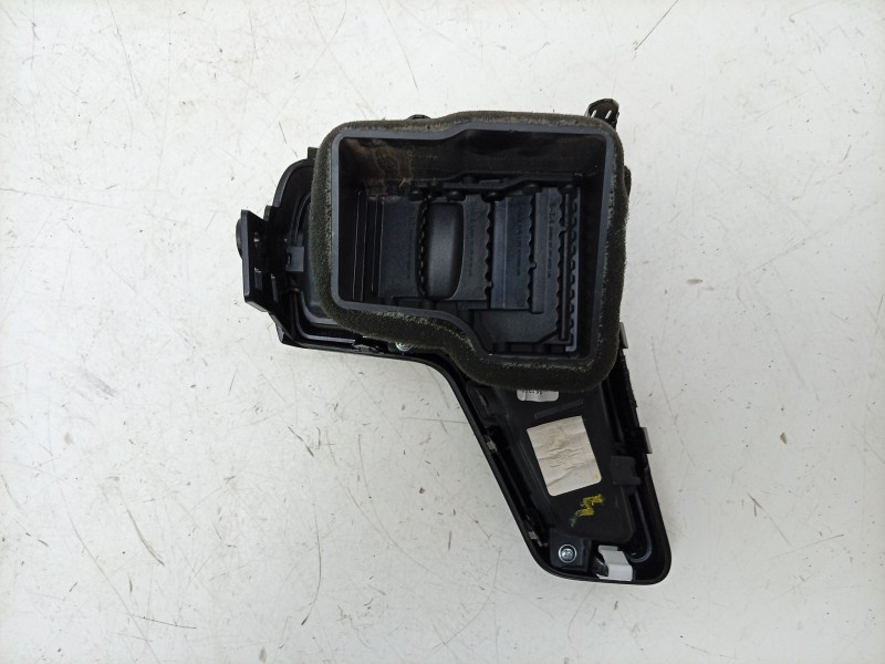 Recambio de aireador izquierdo para kia sportage (nq5) drive referencia OEM IAM  97480R2100 