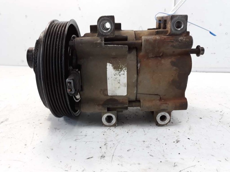 Recambio de compresor aire acondicionado para ford fiesta berlina básico referencia OEM IAM 1018945 32084 