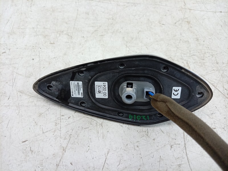 Recambio de antena para kia sportage (nq5) drive referencia OEM IAM  96210R2300B3L 
