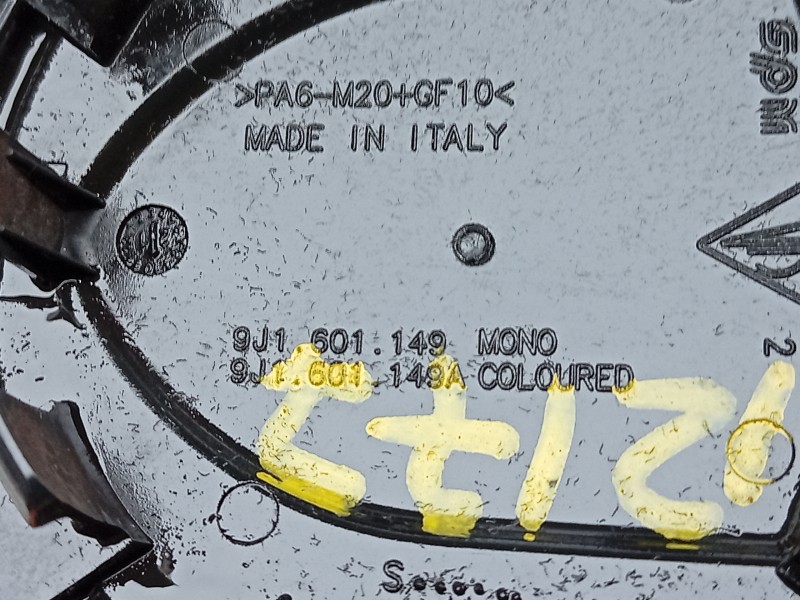 Recambio de tapacubos para porsche taycan (y1a) 4s referencia OEM IAM  9J1601149A 