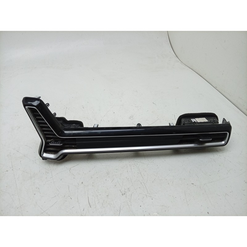 Recambio de aireador derecho para kia sportage (nq5) drive referencia OEM IAM  847M5R2100FHV 