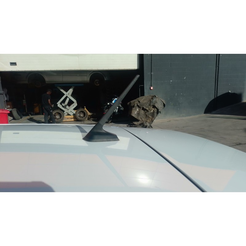Recambio de antena para renault captur ii (hf_) 1.0 tce 90 eco-g (hfm6) referencia OEM IAM   