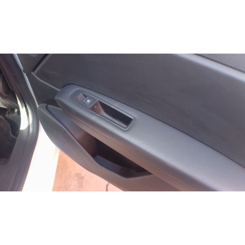 Recambio de mando elevalunas trasero derecho para renault captur ii (hf_) 1.0 tce 90 eco-g (hfm6) referencia OEM IAM   