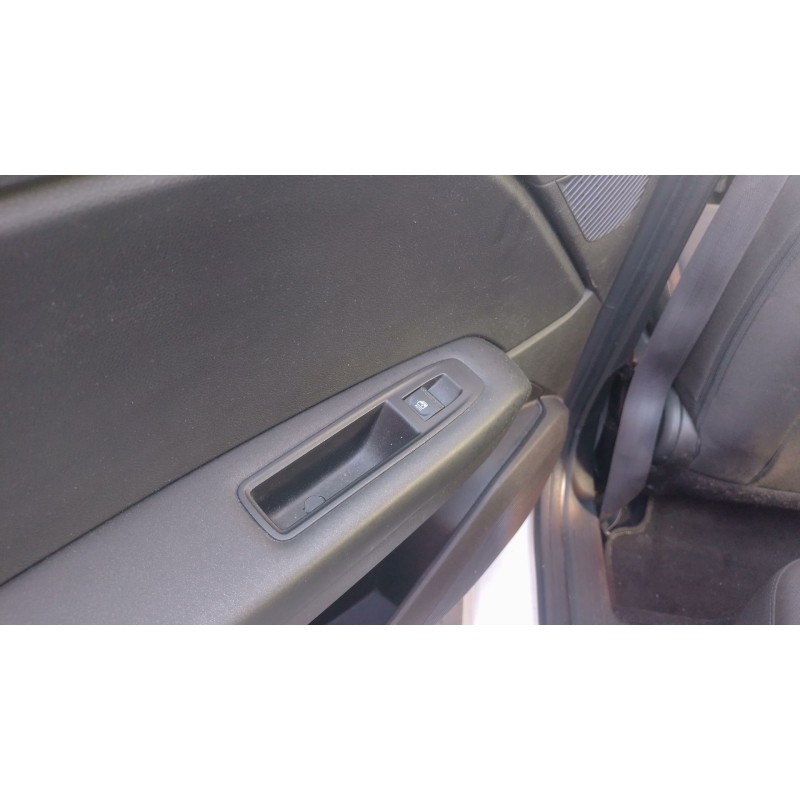Recambio de mando elevalunas trasero izquierdo para renault captur ii (hf_) 1.0 tce 90 eco-g (hfm6) referencia OEM IAM   