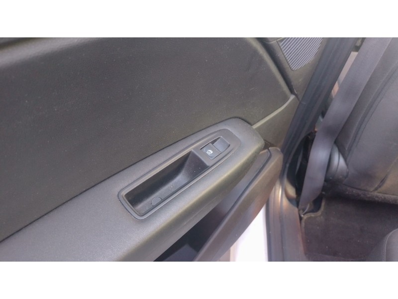 Recambio de mando elevalunas trasero izquierdo para renault captur ii (hf_) 1.0 tce 90 eco-g (hfm6) referencia OEM IAM   