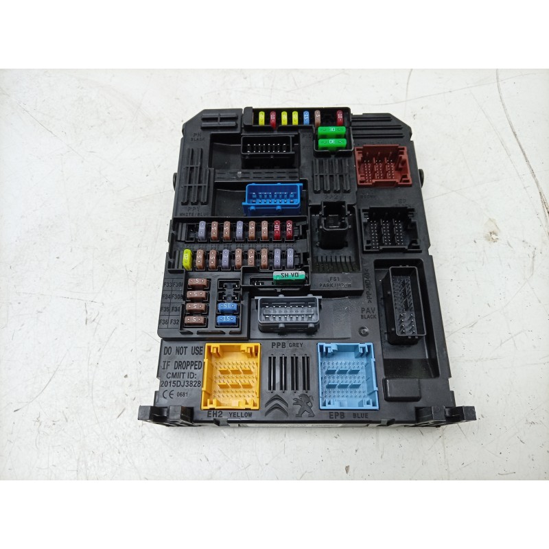 Recambio de caja reles / fusibles para citroën c4 iii (ba_, bb_, bc_) 1.2 puretech 130 (bahnsa, bahnsb) referencia OEM IAM  9855