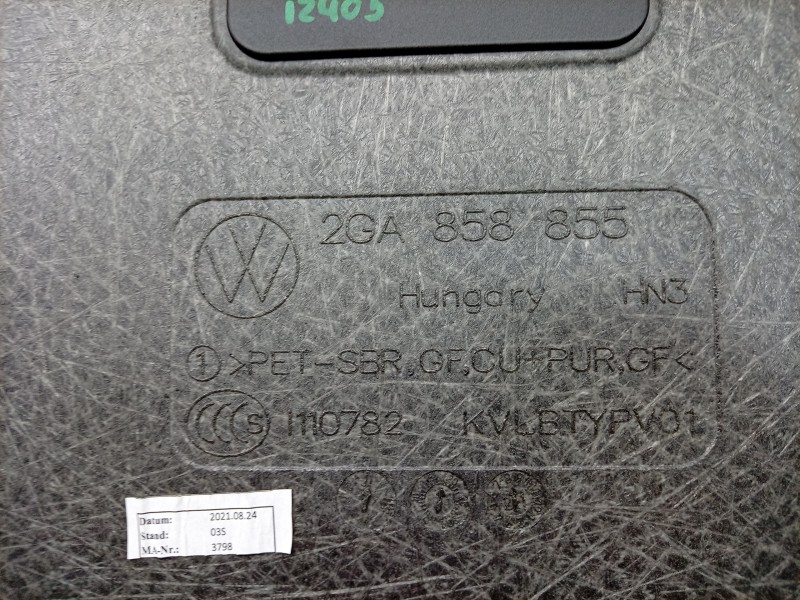 Recambio de alfombra maletero para volkswagen t-roc (a11, d11) 1.0 tsi referencia OEM IAM  2GA858855 