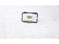 Recambio de mando elevalunas trasero izquierdo para jeep renegade 1.0 t-gdi cat referencia OEM IAM 30170844   2