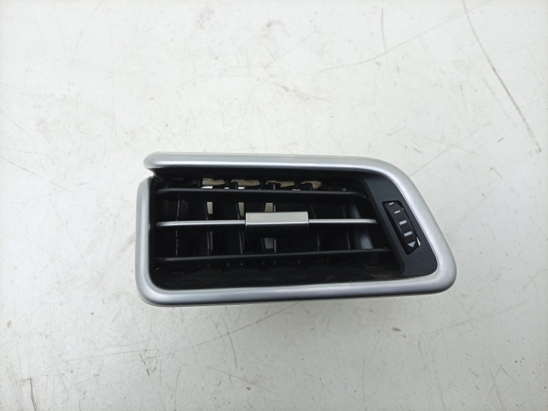 Recambio de aireador izquierdo para maserati ghibli iii (m157) 3.0 s q4 referencia OEM IAM  6700190620 
