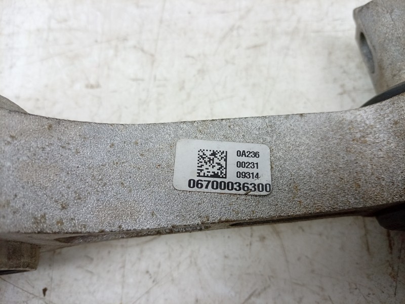 Recambio de soporte motor derecho para maserati ghibli iii (m157) 3.0 s q4 referencia OEM IAM  06700036300 