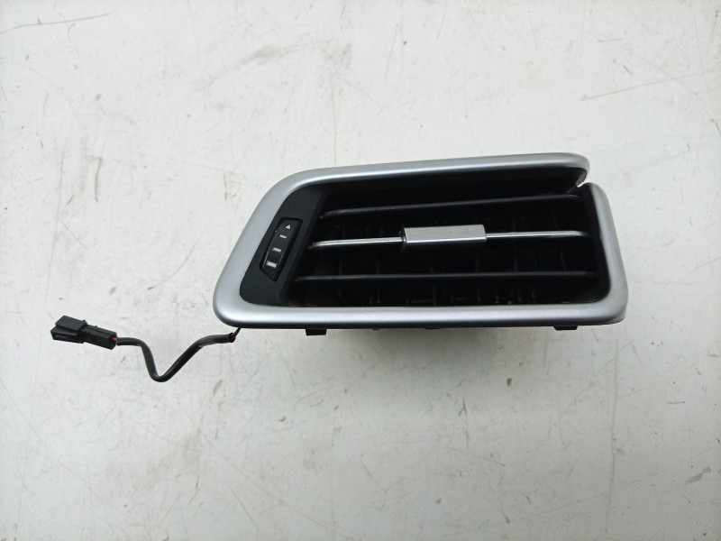 Recambio de aireador derecho para maserati ghibli iii (m157) 3.0 s q4 referencia OEM IAM  6700190610 