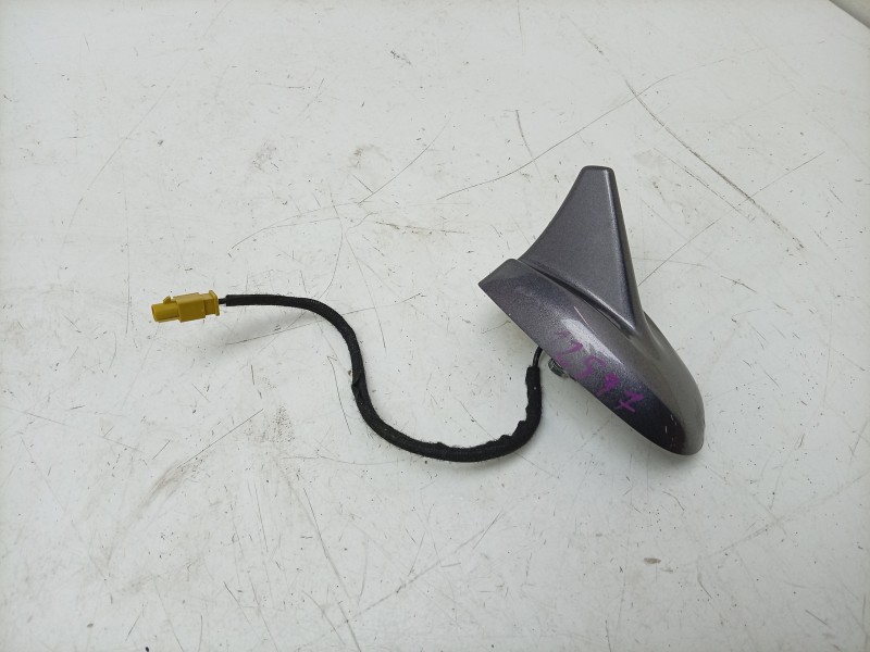 Recambio de antena para maserati ghibli iii (m157) 3.0 s q4 referencia OEM IAM  670015850 