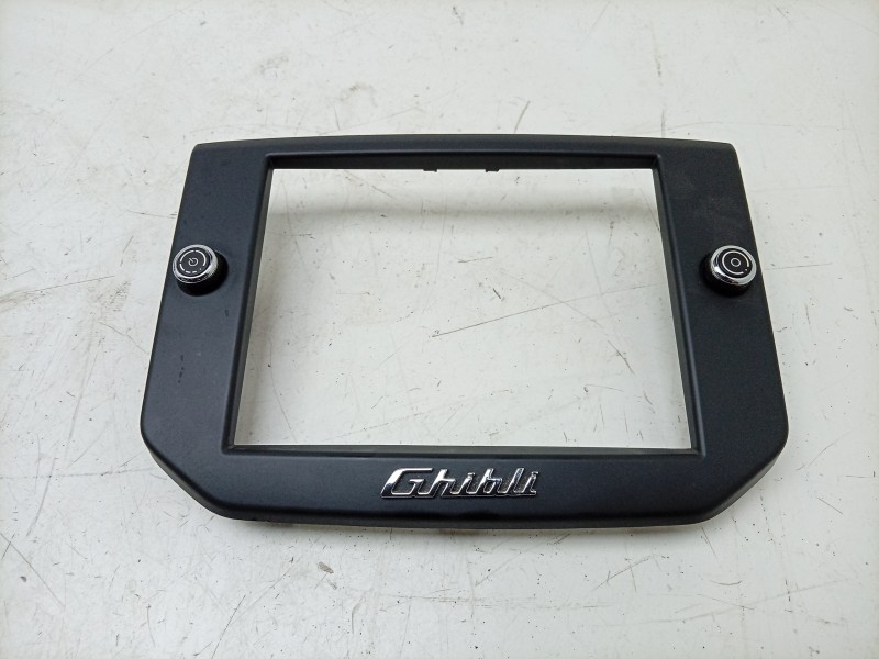 Recambio de moldura para maserati ghibli iii (m157) 3.0 s q4 referencia OEM IAM  089510000102 