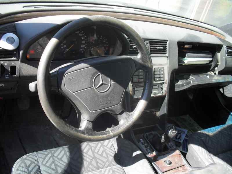 mercedes-benz clase c (w202) berlina del año 1994