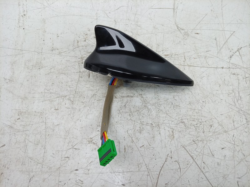 Recambio de antena para hyundai kona (os, ose, osi) 1.6 gdi hybrid referencia OEM IAM  96210BE400EB 