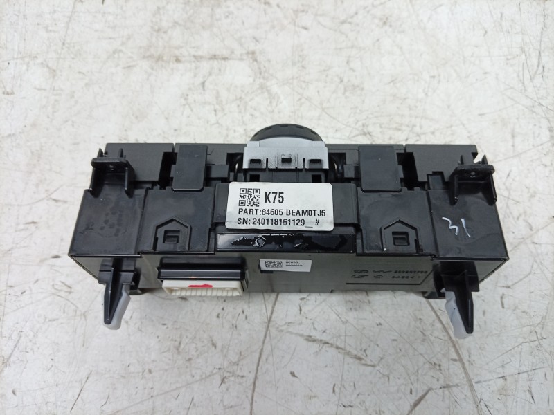Recambio de mando multifuncion para hyundai kona (os, ose, osi) 1.6 gdi hybrid referencia OEM IAM  93310BE020 