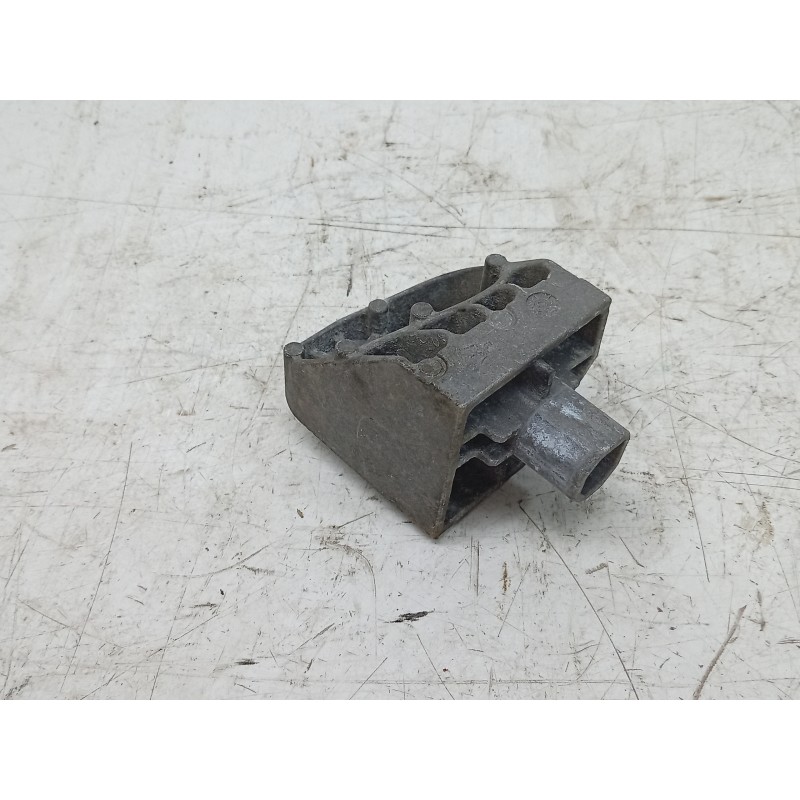 Recambio de soporte radiador para maserati ghibli iii (m157) 3.0 s q4 referencia OEM IAM  670001324 