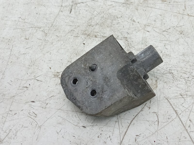 Recambio de soporte radiador para maserati ghibli iii (m157) 3.0 s q4 referencia OEM IAM  670001324 