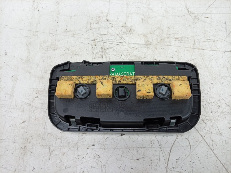 Recambio de luz interior para maserati ghibli iii (m157) 3.0 s q4 referencia OEM IAM  670017475 