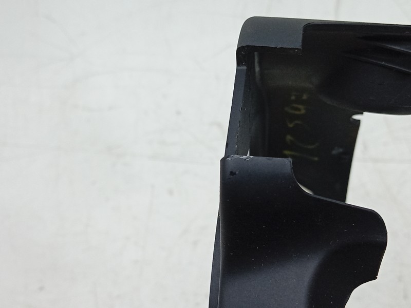 Recambio de moldura para maserati ghibli iii (m157) 3.0 s q4 referencia OEM IAM  670010265 