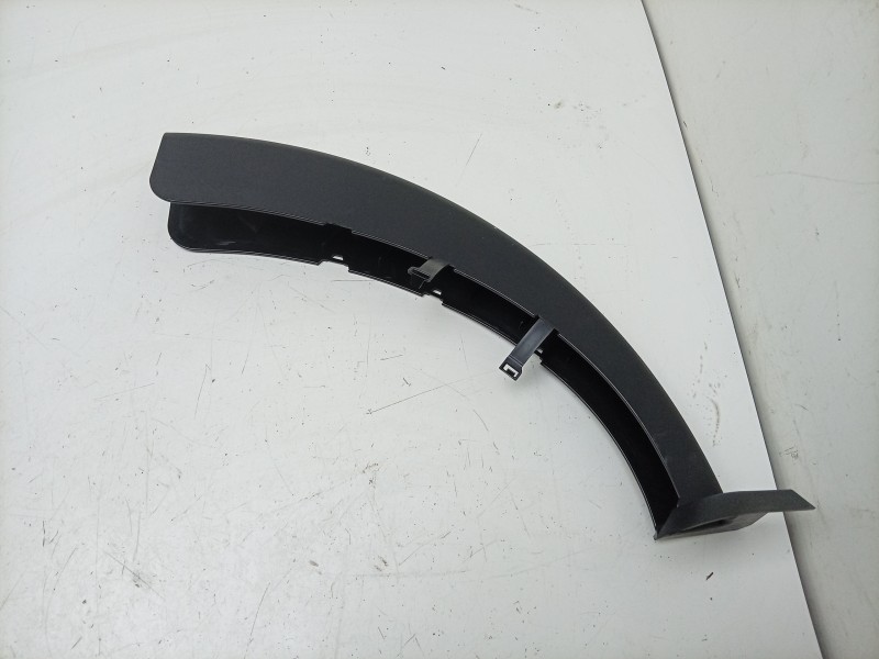 Recambio de moldura para maserati ghibli iii (m157) 3.0 s q4 referencia OEM IAM  670014503 