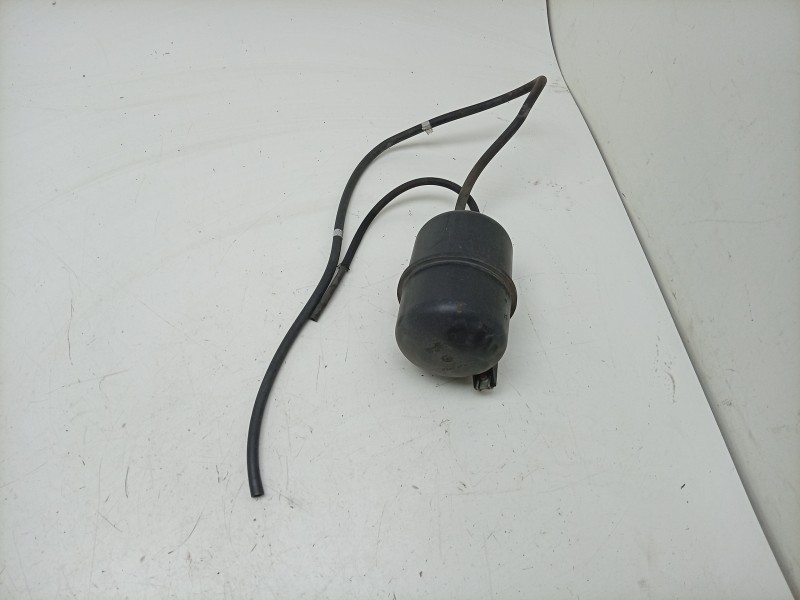 Recambio de deposito suspension para maserati ghibli iii (m157) 3.0 s q4 referencia OEM IAM  675000752 