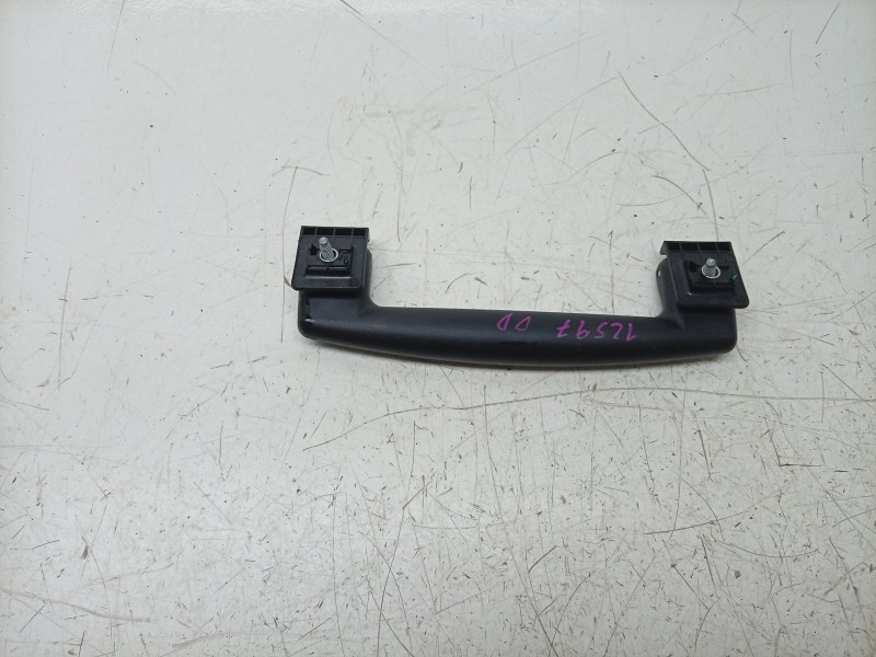 Recambio de asidero techo delantero derecho para maserati ghibli iii (m157) 3.0 s q4 referencia OEM IAM  670024685 