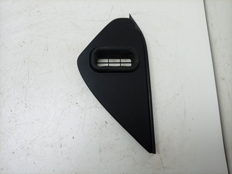 Recambio de moldura para maserati ghibli iii (m157) 3.0 s q4 referencia OEM IAM  670010826 