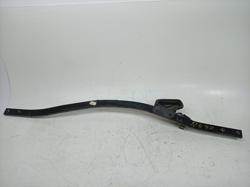 Recambio de travesaño superior para maserati ghibli iii (m157) 3.0 s q4 referencia OEM IAM  670037229 