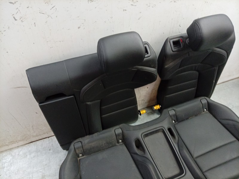 Recambio de asientos traseros para porsche taycan (y1a) 4s referencia OEM IAM  9J188540521U 