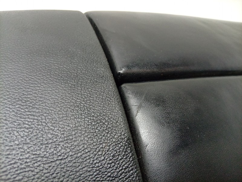 Recambio de apoyabrazos central para maserati ghibli iii (m157) 3.0 s q4 referencia OEM IAM  105088372C 