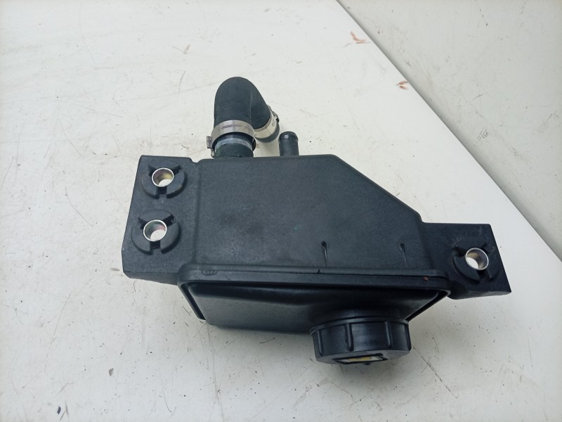 Recambio de deposito servo para maserati ghibli iii (m157) 3.0 s q4 referencia OEM IAM  670003487 
