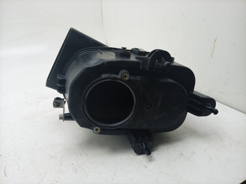 Recambio de caja filtro aire para maserati ghibli iii (m157) 3.0 s q4 referencia OEM IAM  670001543 
