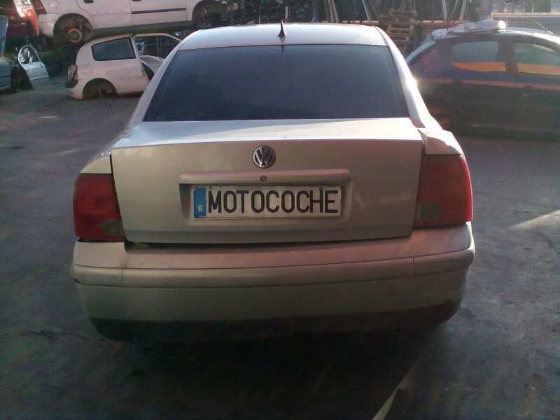 volkswagen passat berlina (3b2) del año 1998