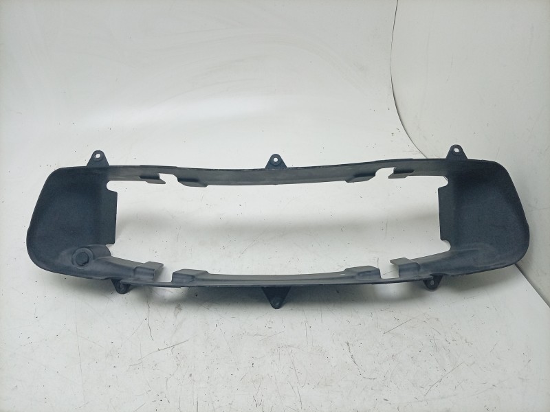 Recambio de canalizador de aire para maserati ghibli iii (m157) 3.0 s q4 referencia OEM IAM  670009837 