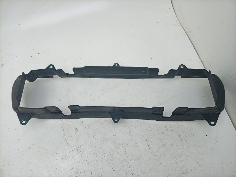 Recambio de canalizador de aire para maserati ghibli iii (m157) 3.0 s q4 referencia OEM IAM  670009837 