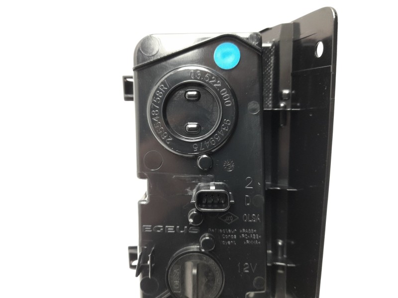 Recambio de piloto marcha atras para renault trafic furgón referencia OEM IAM  265548758R 103F18020380/16806312/5420632/RN936445