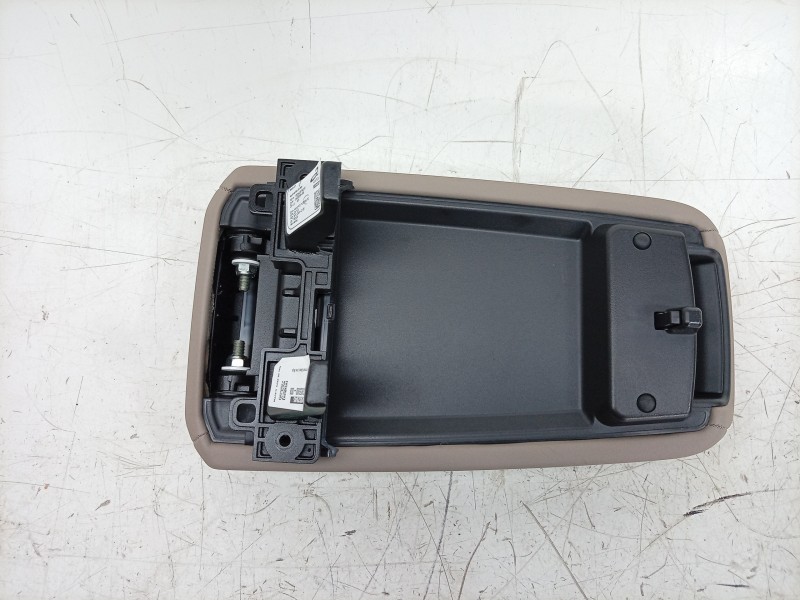 Recambio de apoyabrazos central para porsche macan (xab) 4 electric (xabbb1, xabfd1) referencia OEM IAM  95C864207BABLK 