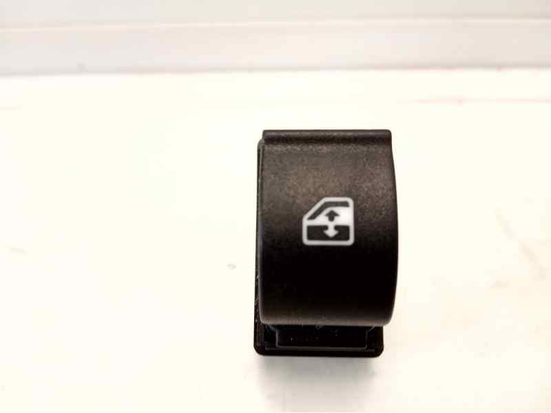 Recambio de mando elevalunas delantero derecho para fiat tipo ii (357) berlina lounge plus referencia OEM IAM 07356546660  