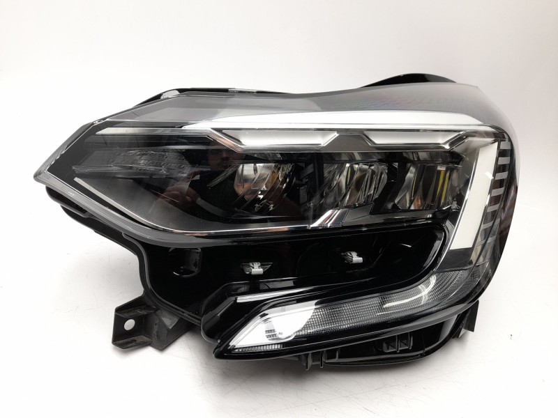 Recambio de faro izquierdo para renault captur ii (hf_) 1.0 tce 90 eco-g (hfm6) referencia OEM IAM  260608054R 10118150002/1101E