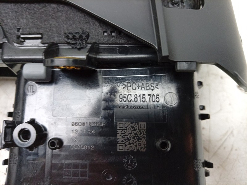 Recambio de aireador central para porsche macan (xab) 4 electric (xabbb1, xabfd1) referencia OEM IAM 95C815705FBLK 95C815705FB 