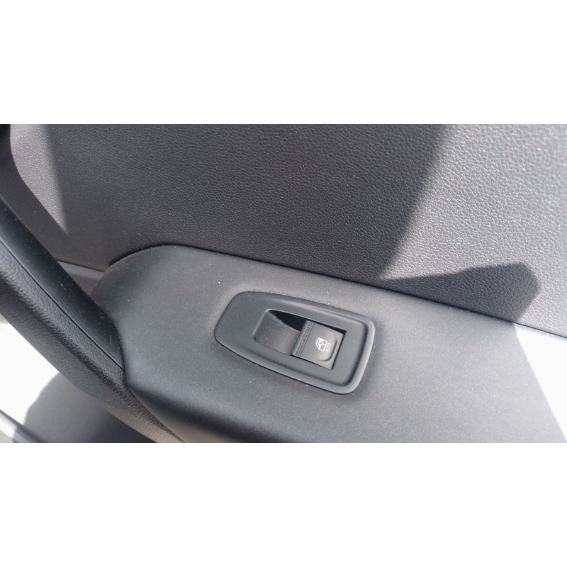 Recambio de mando elevalunas delantero derecho para renault captur ii (hf_) tce 90 (hfm6) referencia OEM IAM   