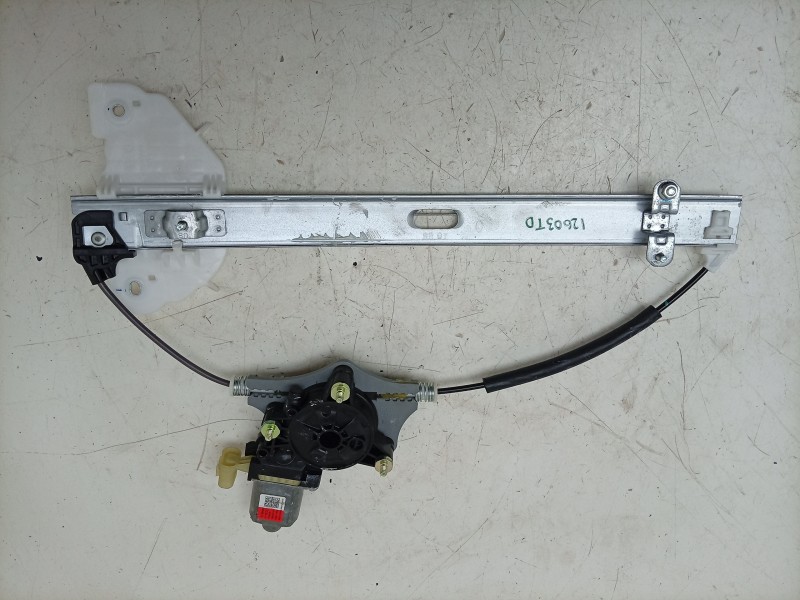 Recambio de elevalunas trasero derecho para kia stonic (yb) 1.0 t-gdi eco-dynamics+ referencia OEM IAM  83402H8100 