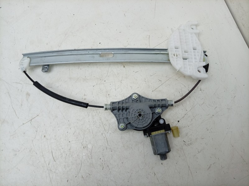 Recambio de elevalunas trasero derecho para kia stonic (yb) 1.0 t-gdi eco-dynamics+ referencia OEM IAM  83402H8100 
