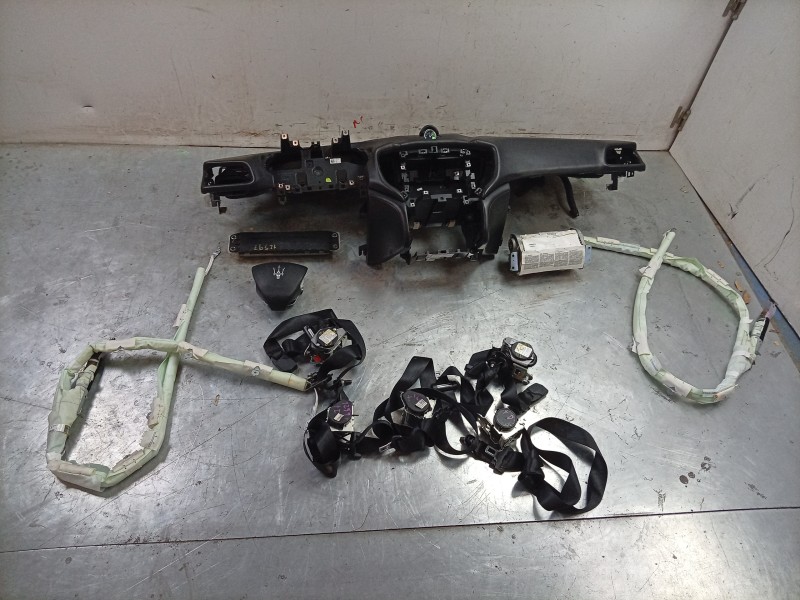 Recambio de kit airbag para maserati ghibli iii (m157) 3.0 s q4 referencia OEM IAM  670001423 