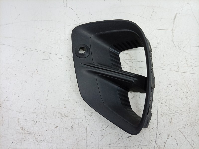 Recambio de rejilla paragolpes izquierda para renault captur ii (hf_) 1.0 tce 90 eco-g (hfm6) referencia OEM IAM  261A31728R 
