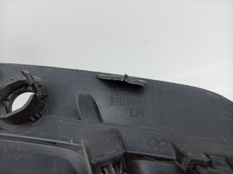 Recambio de rejilla paragolpes izquierda para renault captur ii (hf_) 1.0 tce 90 eco-g (hfm6) referencia OEM IAM  261A31728R 