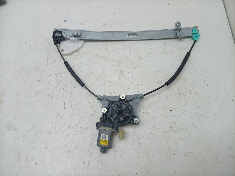 Recambio de elevalunas delantero derecho para kia stonic (yb) 1.0 t-gdi eco-dynamics+ referencia OEM IAM  82402H8100 