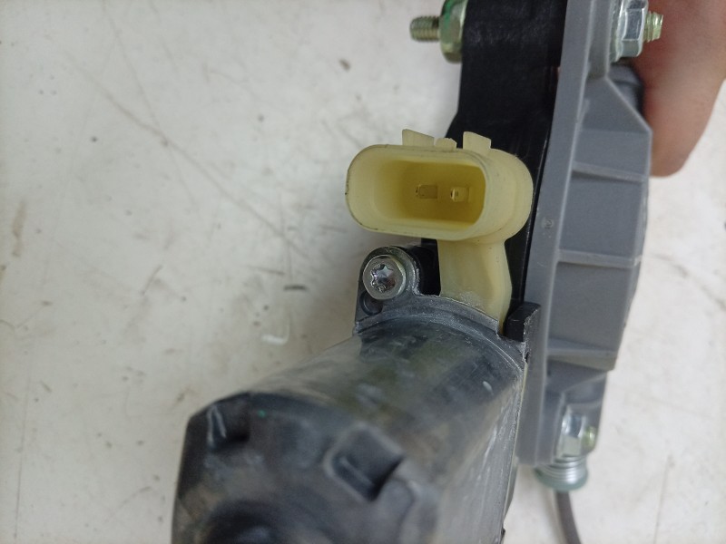 Recambio de elevalunas delantero derecho para kia stonic (yb) 1.0 t-gdi eco-dynamics+ referencia OEM IAM  82402H8100 